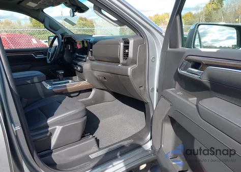 2025 Chevrolet Silverado 1500 4Wd Standard Bed Lt from USA, damaged, VIN 1GCUKDE8XSZ179096